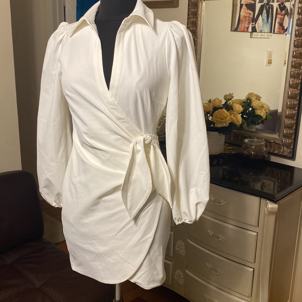 NWT 5 a 7 cinp à sept belita casual cocktail, wedding guest,birthdays dr…